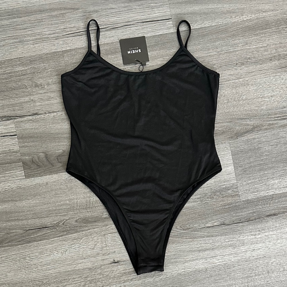 SHEIN Black Spaghetti Strap Bodysuit